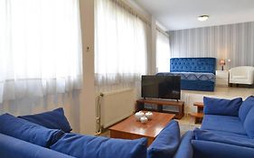A Modern Bright Studio In The Center Of Kastoria